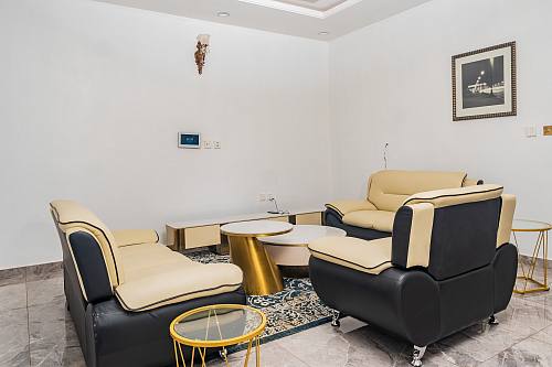 Studio 4 - Interior